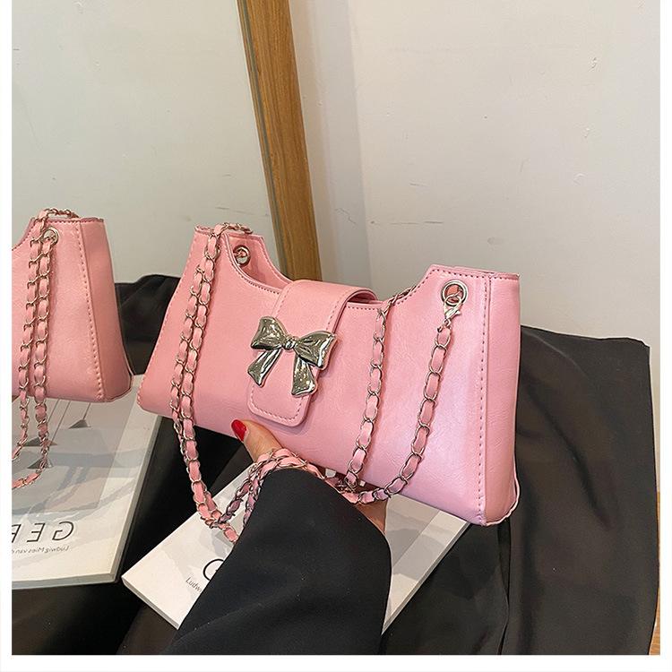 Underarm bag women's 2024 new beautiful women's niche design personalized ins trendy casual shoulder messenger bag