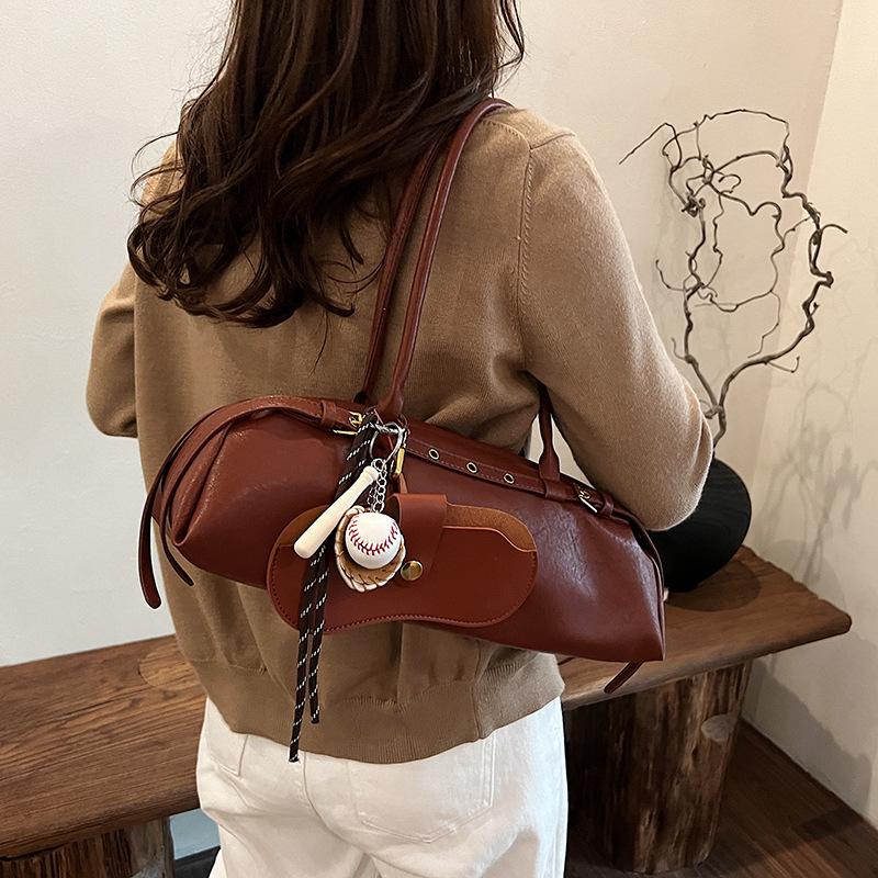 Urban underarm bag women's new high-end bowling bag commuter shoulder bag baguette bag