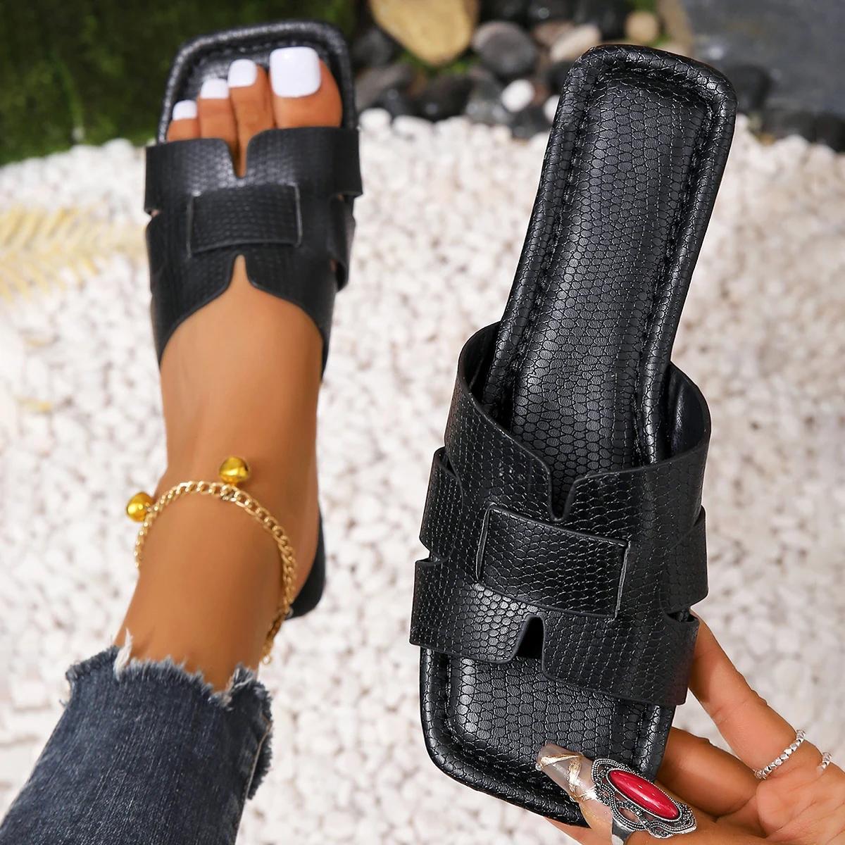 

Модные летние новые женские тапочки с плоской подошвой, нескользящие, для отдыха на открытом воздухе, с открытым носком, пляжные женские сандалии, сексуальные модные дизайнерские шлепанцы, женская обувь 35 чёрный
