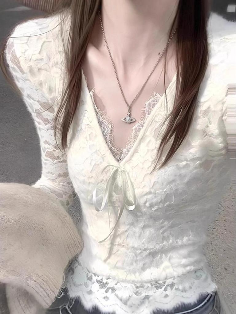 Women's Autumn/Winter White V-Neck Lace Velvet Lined Slim-Fit Top