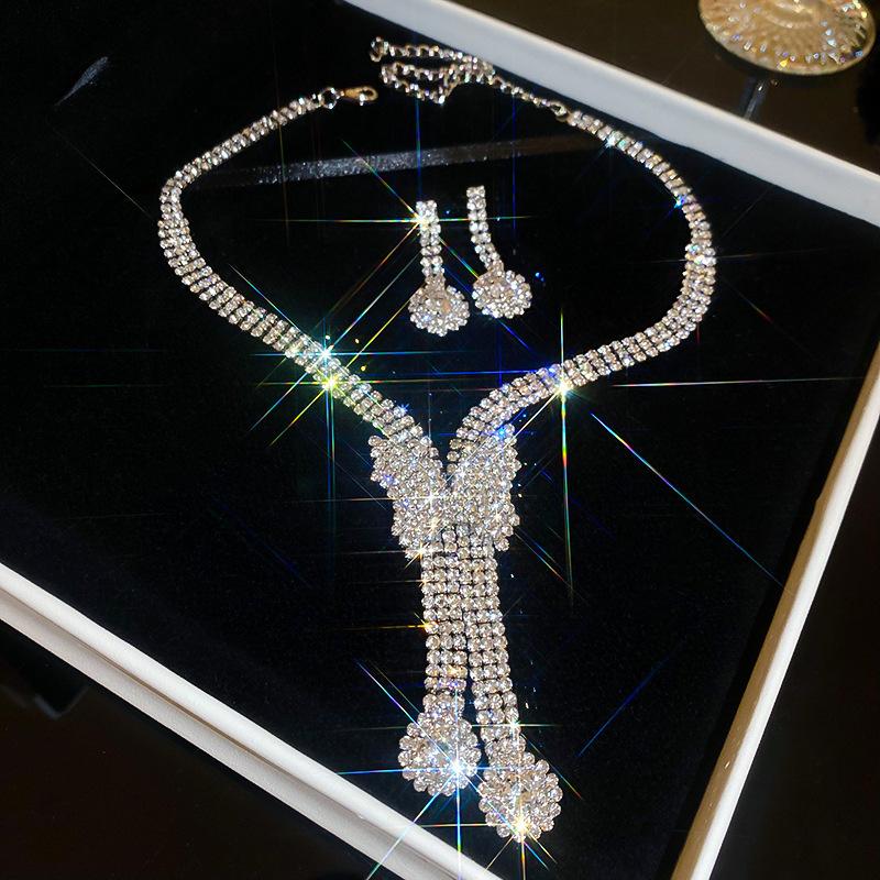 French high-end zircon butterfly fringed earrings necklace set niche temperament collarbone chain light luxury fashion jewelry