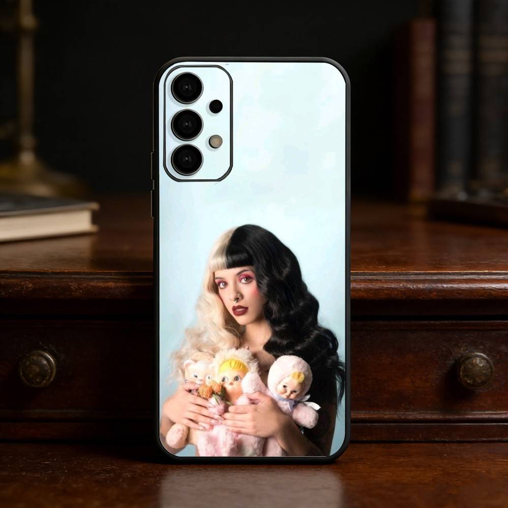 Girl Singer M-Melanie Martinez Phone Case For Samsung S25,S24,S21,S22,S23,S30,Ultra,S20,Plus,Fe,Lite Black Shell