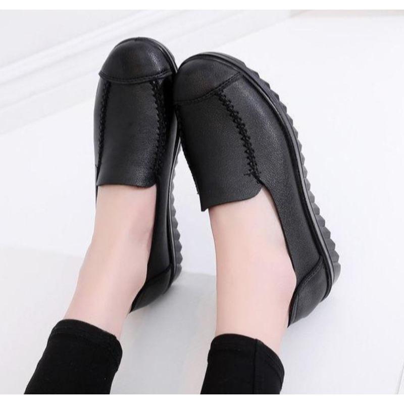Mother's Shoes Soft Leather Bottom Embroidered Leather Shoes Middle-aged and Elderly Deep Mouth Single Comfortable Women's Shoes