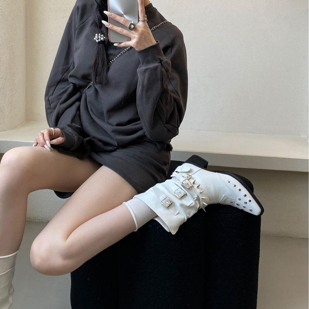 2025 Winter New Pointed Thick Heel Rivet Locomotive Women's Short Boots Versatile Low Tube Fashion Thin Boots Western Women's Boots