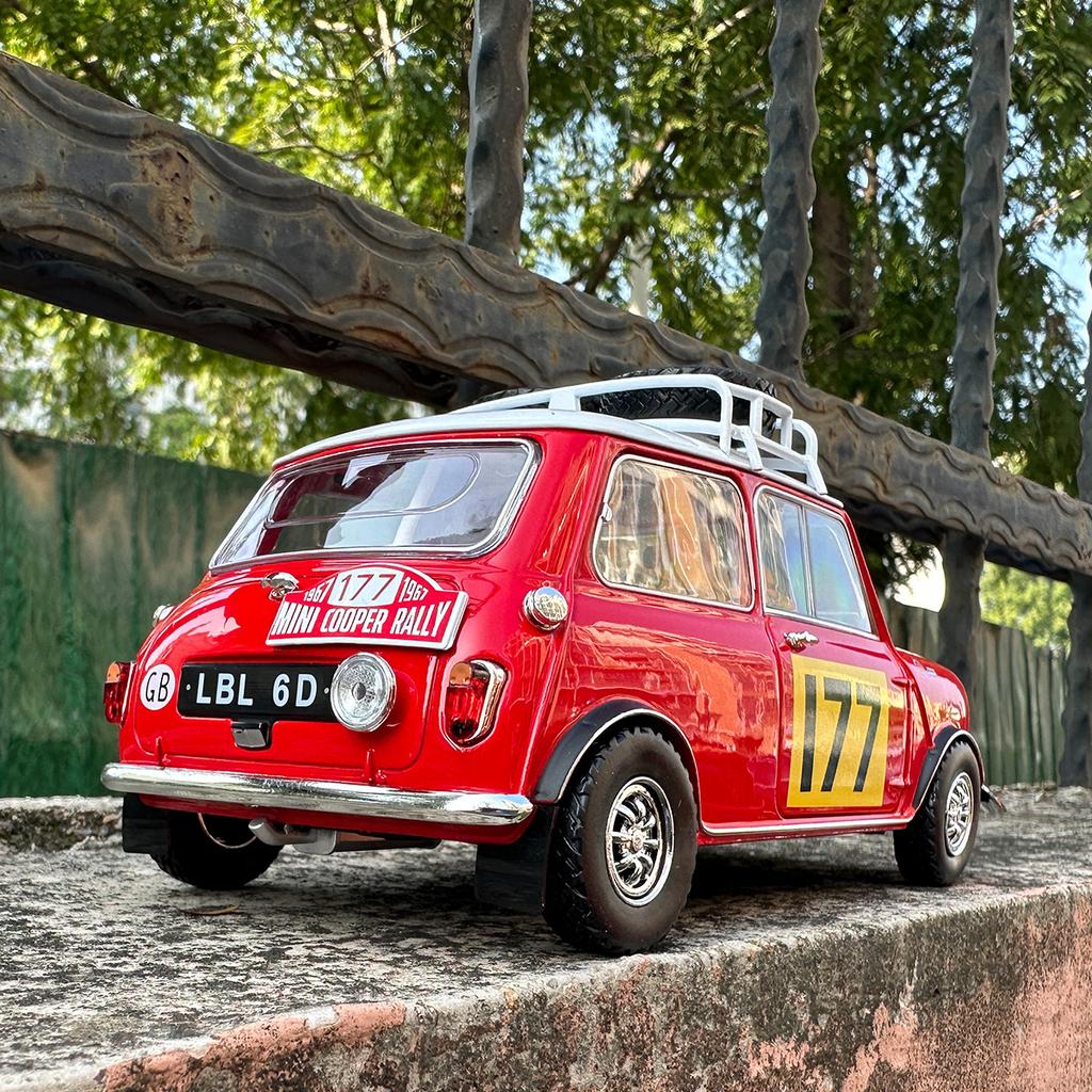 1/18 BMW MINI COOPER Alloy Car Diecasts & Toy Vehicles Car Model Miniature Scale Model Car Toy for Children