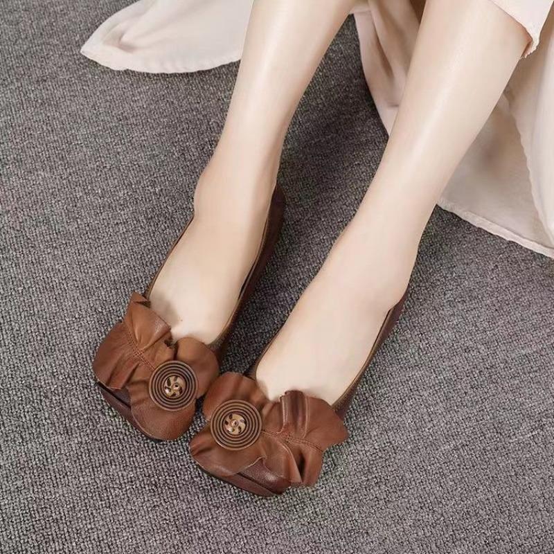 

New retro women s shoes niche soft sole soft surface comfortable round head shallow mouth single shoes women s ladyshoes 40