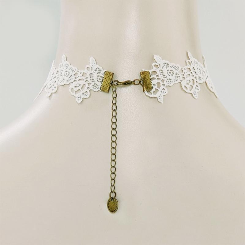 Women Lace Necklace Green Crystal Hangable Pendant Charm Ornament for Wedding Birthday Holiday Present Gift
