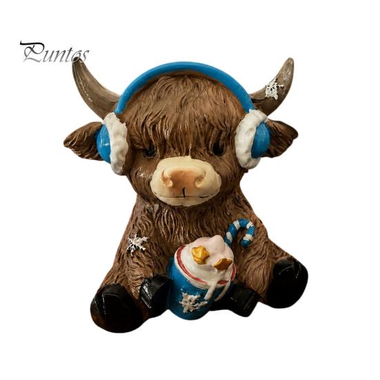 Resin Animal Statue Winter Highland Cow Figurine, Cattle for Desk Decor Decor, Shape Ornament Home Office