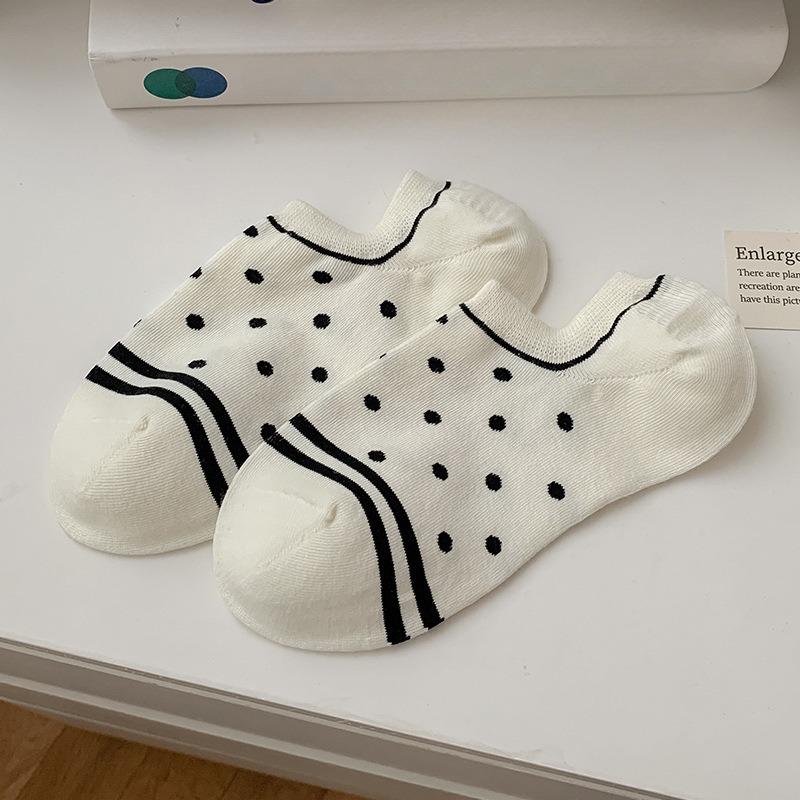 Female Summer Thin Polka Dot Cute Rabbit Boneless Shallow Mouth Invisible Do Not Drop Heel Socks