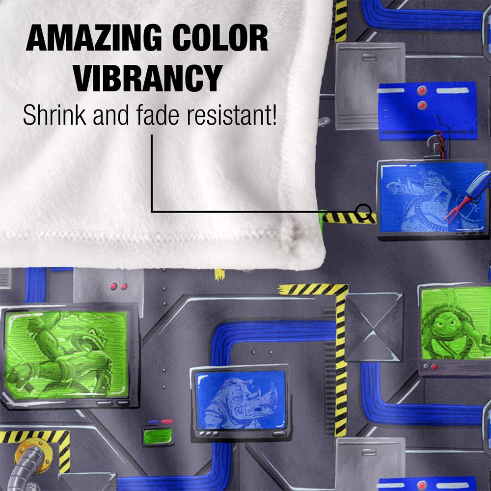 Teenage Mutant Ninja Turtles: Mutant Mayhem Sewer Tech Silky Patterned Supersoft Blanket