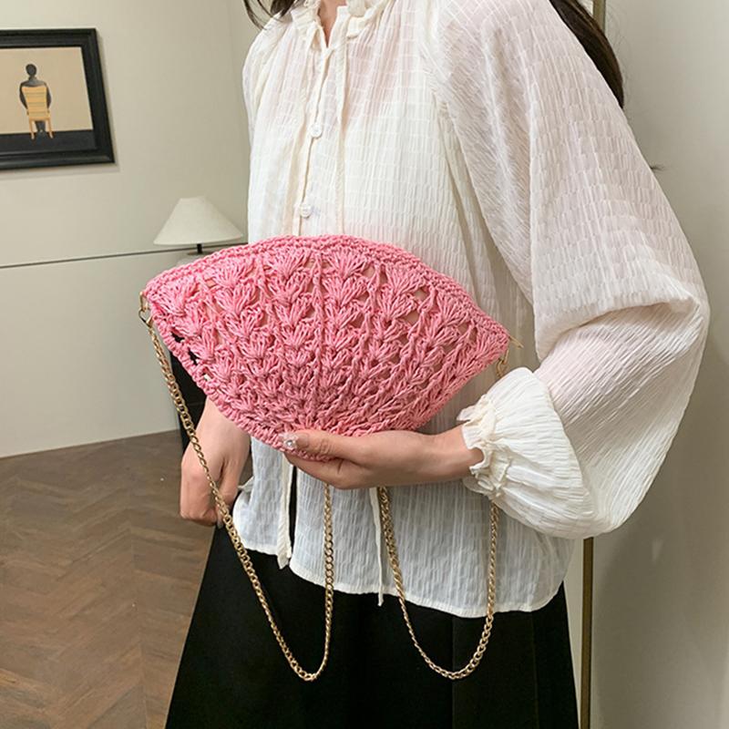 The Vintage Seashell Shape Handwoven Straw Shoulder Bag Summer Beach Handmade Chain Hollow Out Crossbody Bag AVE