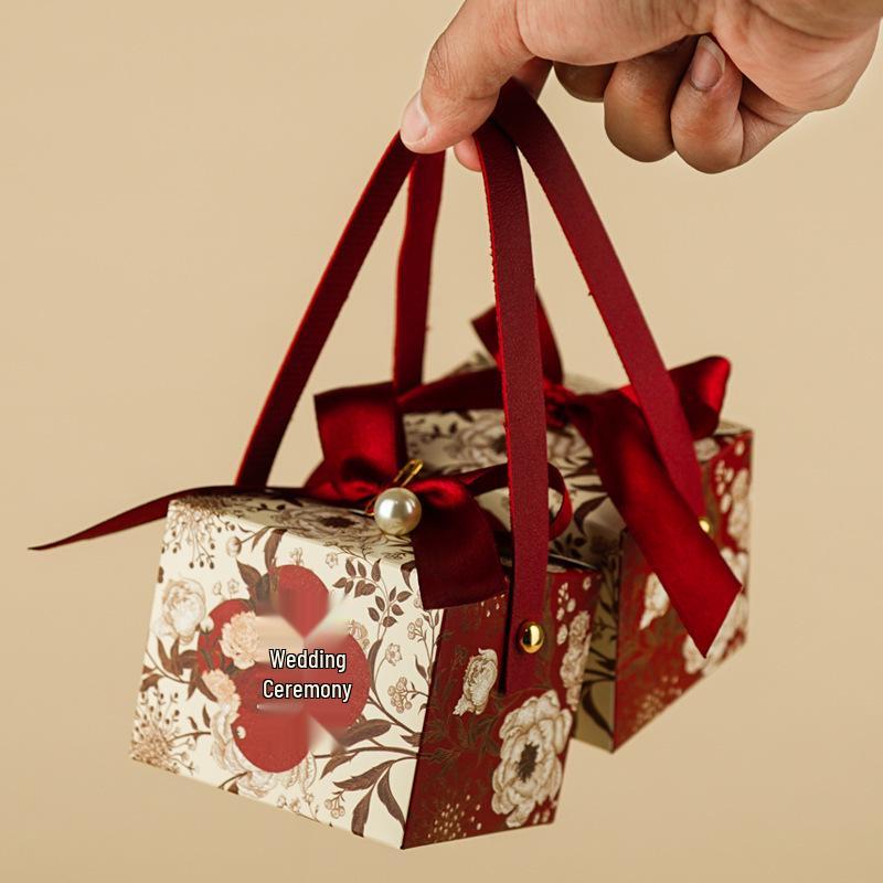 Elegant Chinese Wedding Favor Candy Box