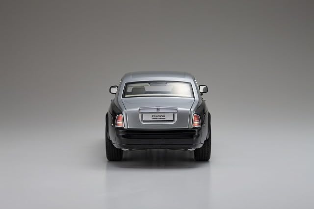 Kyosho Original 1/18 Scale Rolls-Royce Phantom EWB Black/Silver Finished Product