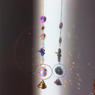 AB Barevný křišťálový přívěsek Suncatcher s přírodním kamenem Suncatcher Venkovní zahradní dekorace Rainbow Maker se zvonky Domácí dekorace