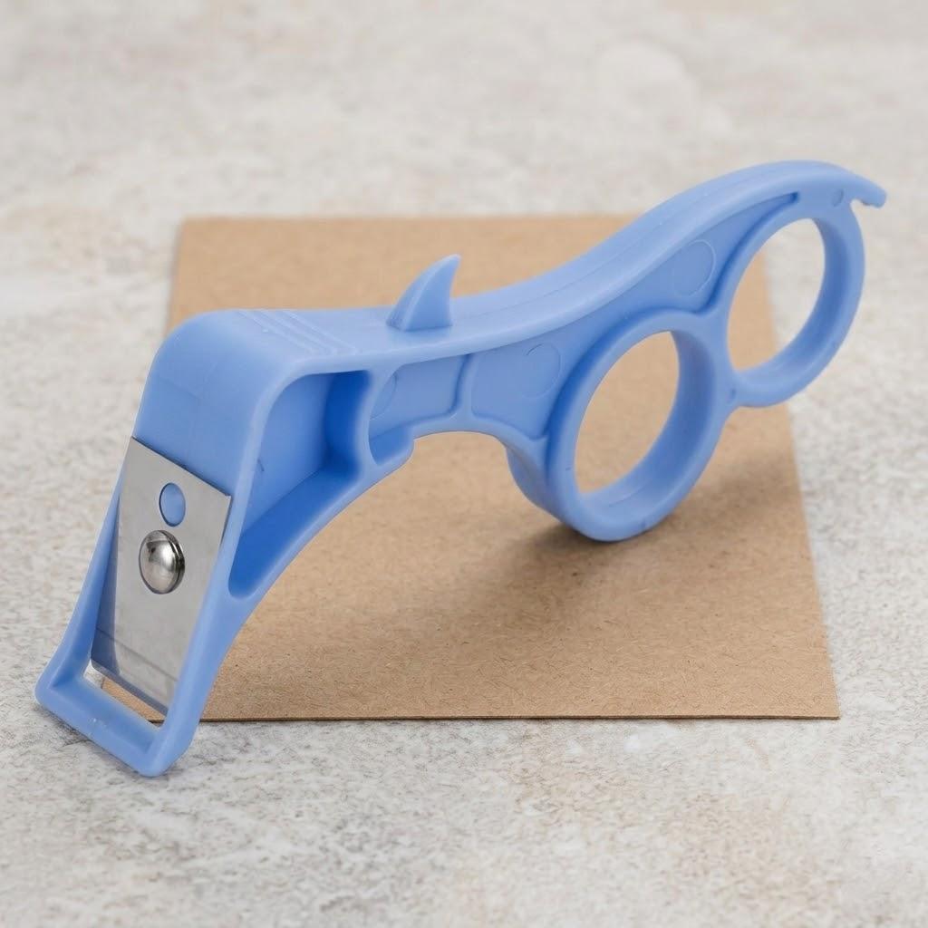

Stainless Steel Fruit and Vegetable Peeler Easy Grip Kitchen Tool Multiuse Peeler for Melon Orange Potato Peeling Gadget синий