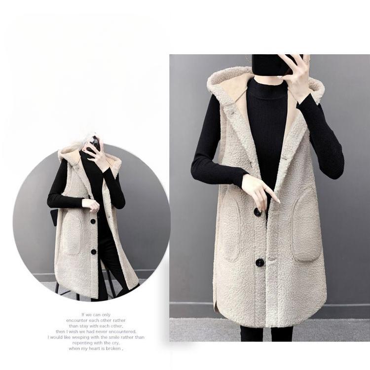 Fashionable Oversized Women's Lamb Wool Vest with Hood and Loose Fit for Autumn Winter