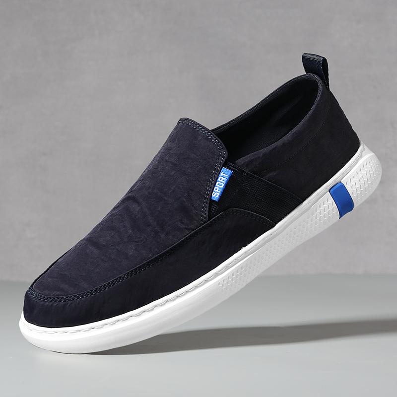 Fashion Mens Casual Canvas Shoes Men Soft Loafers Breathable Slip on Flats Male Vulcanized Shoes Driving Shoes Simple Comfy Walking Shoe