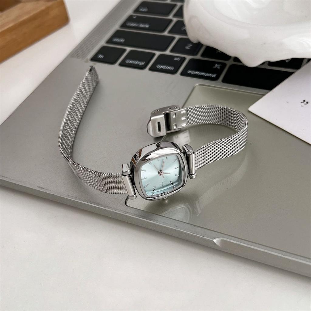 Purple Small Dial Watch Female Niche Design Simple Exquisite Small Light Luxury Workplace Watch