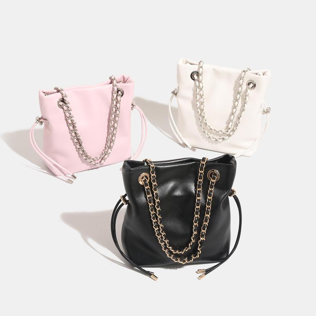 Women's Fashion Bucket Bag with Chain Strap Black Leather Shoulder Bag for New In PU Letter Decoration Small Underarm Shoulder