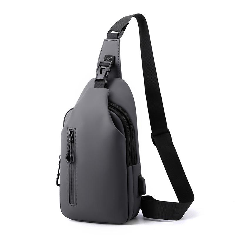 New breast bag men's high-end messenger bag men's anti-splashing satchel shoulder bag usb charging breast bag