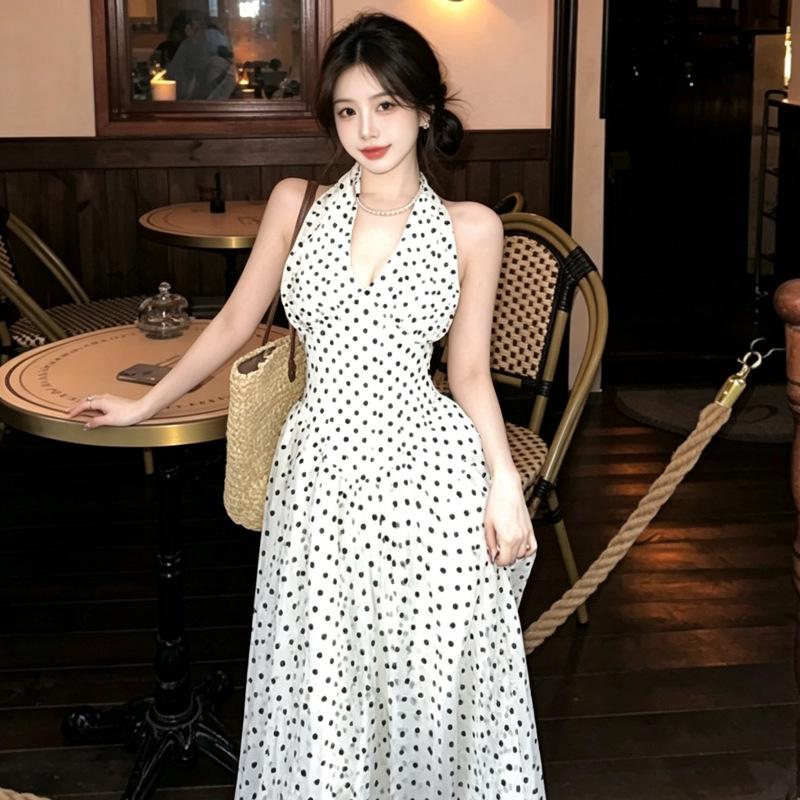 French retro polka dot white v-neck sleeveless neck dress sexy hottie beautiful waist a word long dress