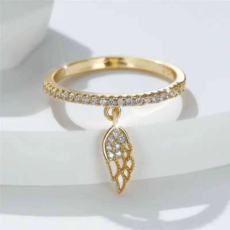 1Pc Fashionable Wing Feather Ring Inlaid with Synthetic Zircon Pendant Ring, Exquisite and Fashionable Daily Accessories
