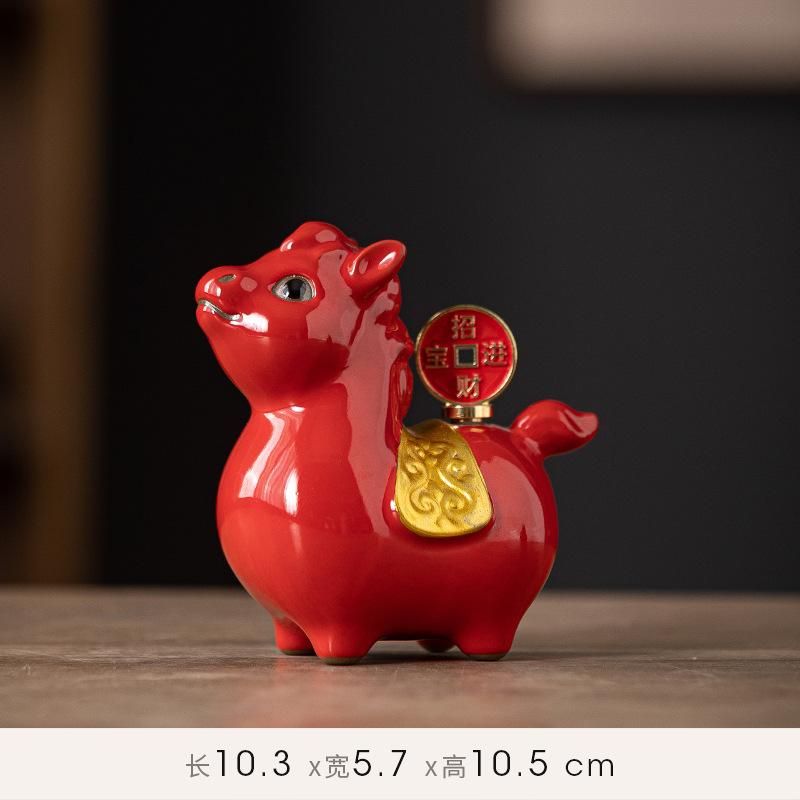 Ceramic cute red lucky money-bringing horse that brings success to the table decorative item, lucky money-bringing cartoon anima
