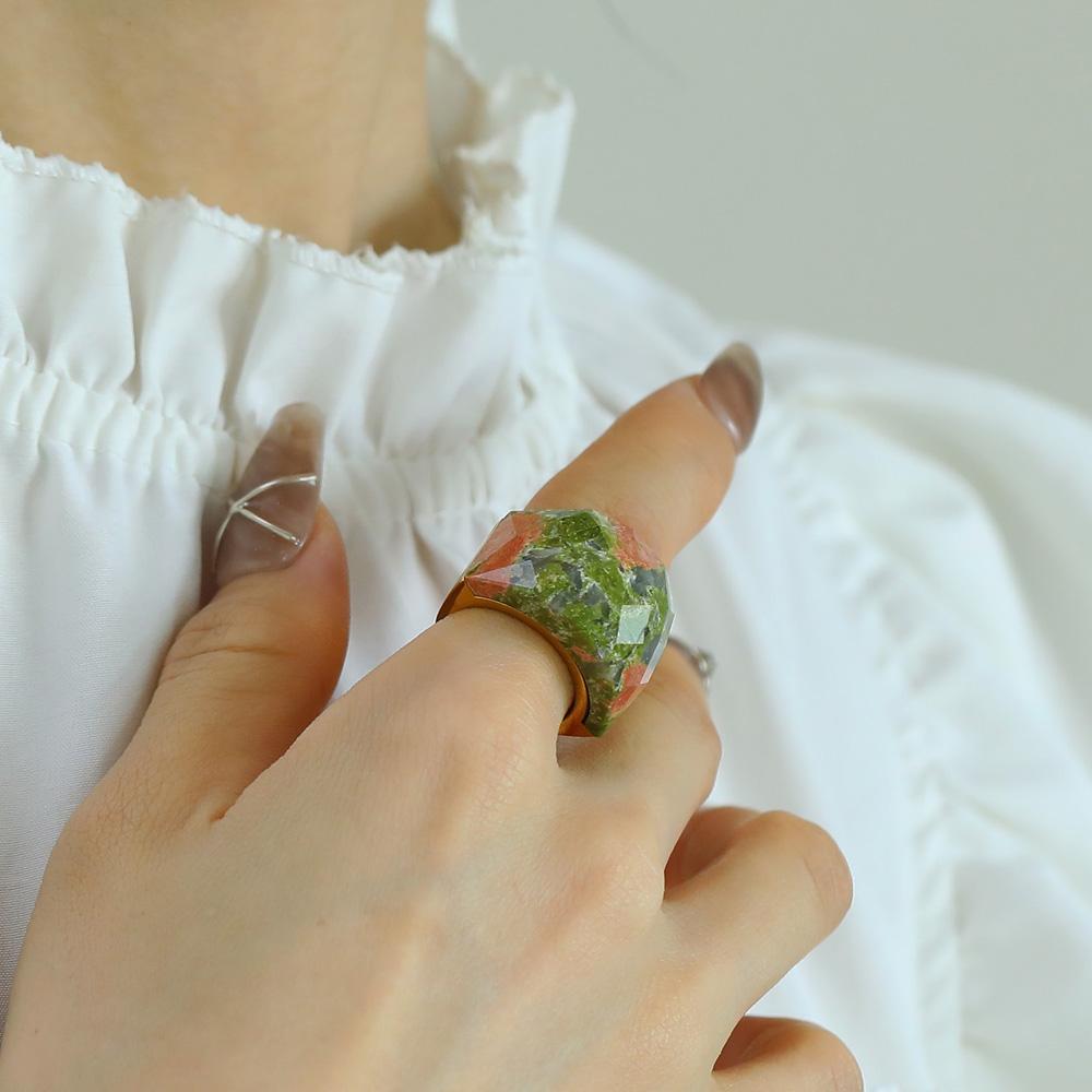 Titanium Steel Bold Gradient Ring Semi-Transparent Multi-Color Zircon Jewelry Edgy Stackable Everyday Accessories