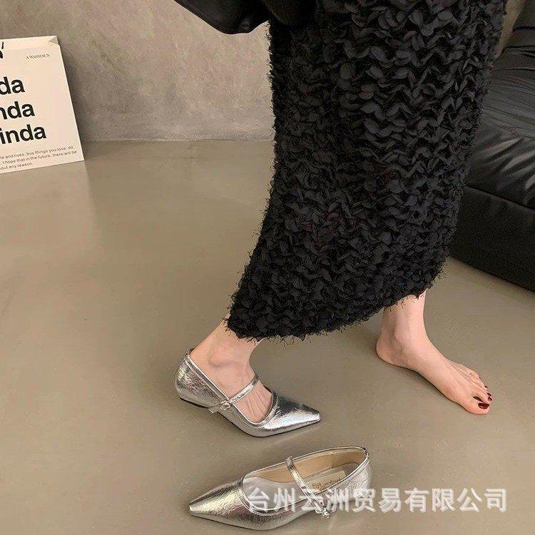 

Знаменитые темпераментные серебристые туфли из кожи женские лакированные остроконечные шапочки туфли весенне-летняя одежда Мэри Джейн одинарные туфли 40