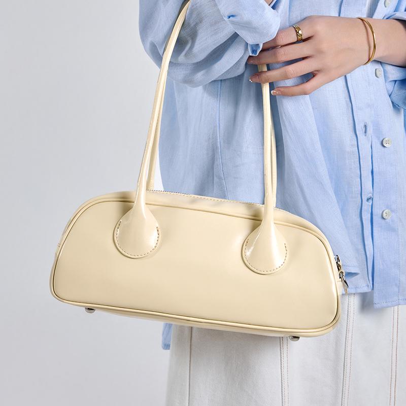 Women's Fashiable baguette bags Ladies genuine leather shoulder bag luxurious designer bags casual commuting bag