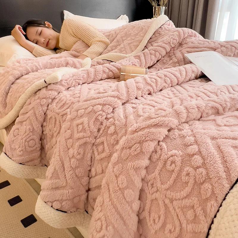 New Velvet Warm Autumn Winter Blanket for Bed Soft Fluffy Sofa Blankets Warmth Cozy Coral Flannel Sofa Cover Blanket Solid Color