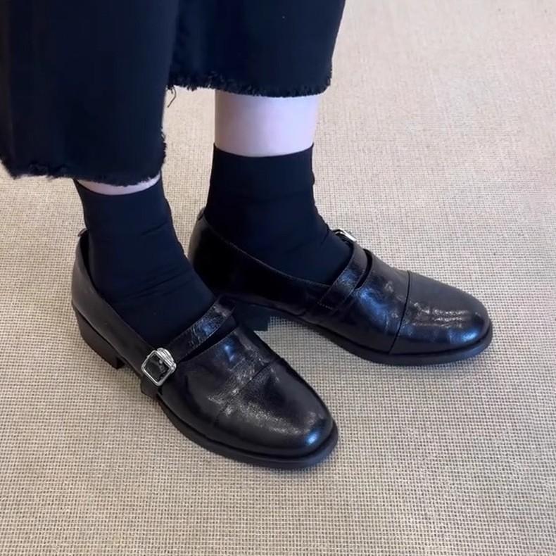 Spot cowhide version~ retro minimalist style round head small leather shoes women's belt buckle Mary Jane single shoes thick heel loafers