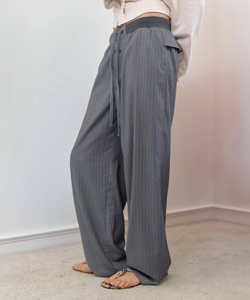 Biteoseljeu Pinstripe Wide Banded Slacks - Gray
