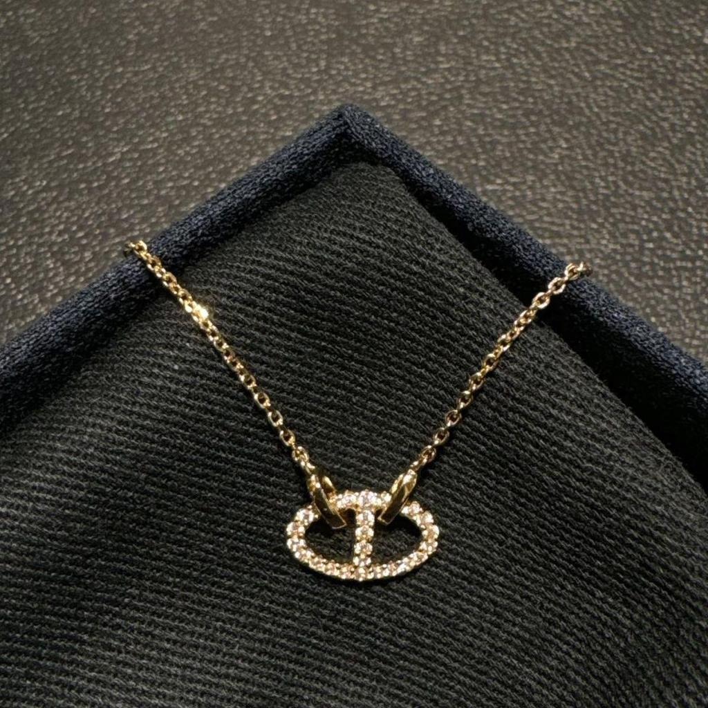 Europäische & Amerikanische Schweinenasen-Halskette mit funkelndem Diamant-Inlay - Schlüsselbein-Kette als Geschenk für Freundin