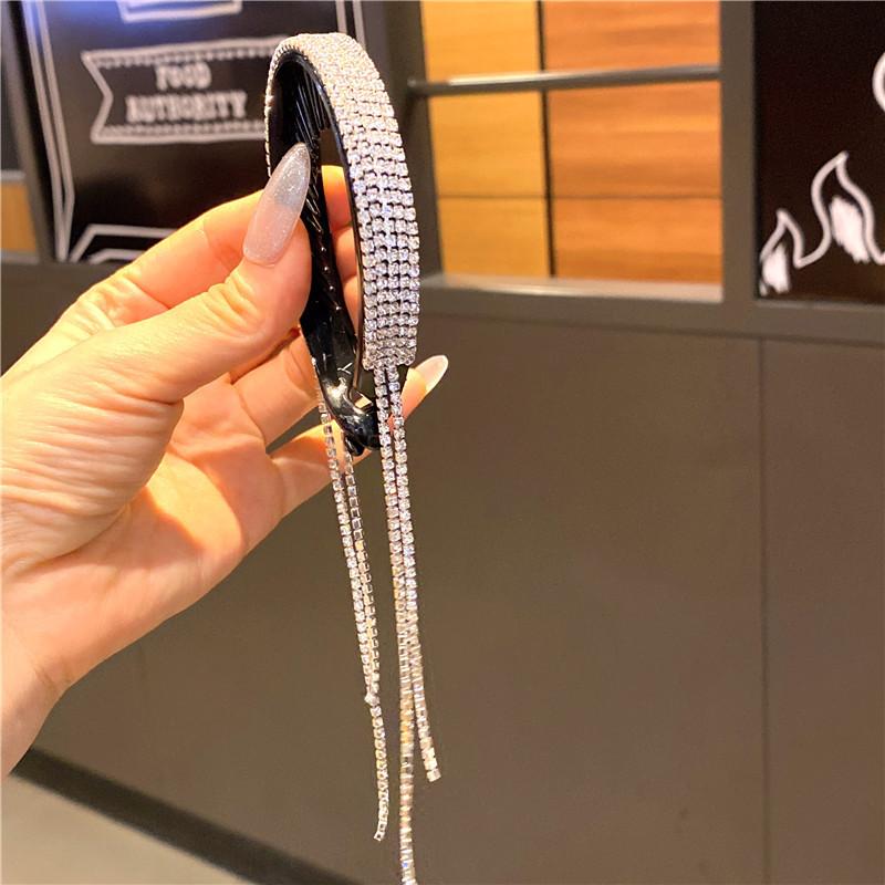 

Элегантные роскошные заколки для волос со стразами и кисточками в виде хвоста, зажим для волос, женские милые заколки для волос, заколки, головные уборы, модные аксессуары для волос белый