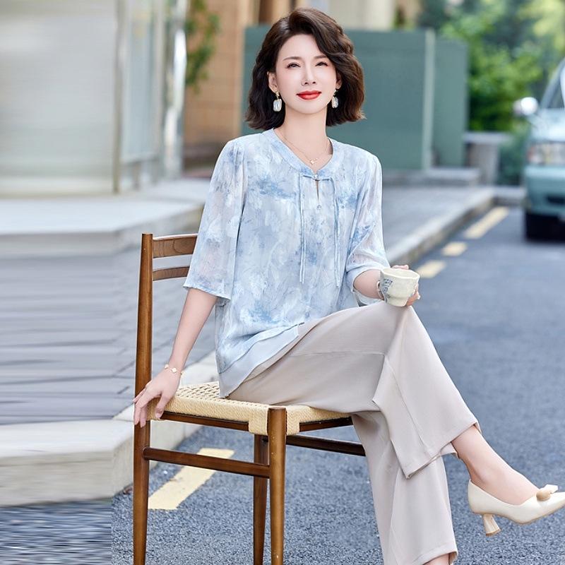 

2026 New Style Chinese Chiffon Blouse: Fashionable Age-Reducing Two-Piece Summer Set for Middle-Aged and Elderly Women 4XL [130-145 jin]