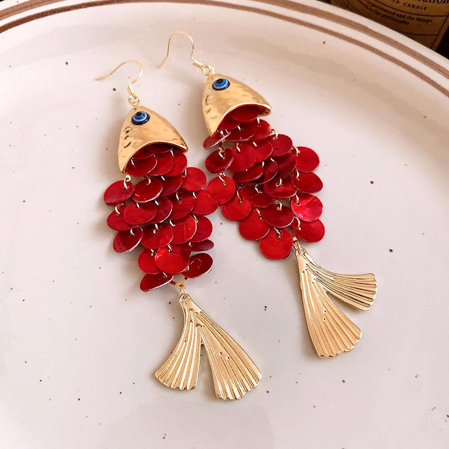

Creative fish-shaped shell fringed ear hook seaside vacation wind earrings