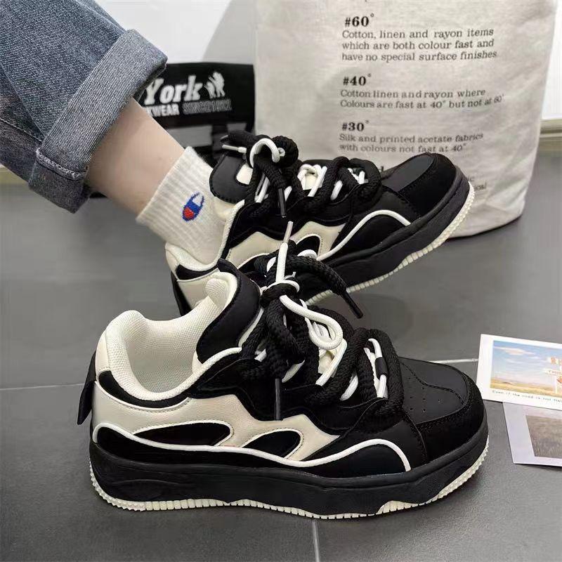 New Men's Sneakers Couple's Thick Bottom Lightweight Breathable Running Shoes Women's Black Retro Casual Skateboarding Shoes