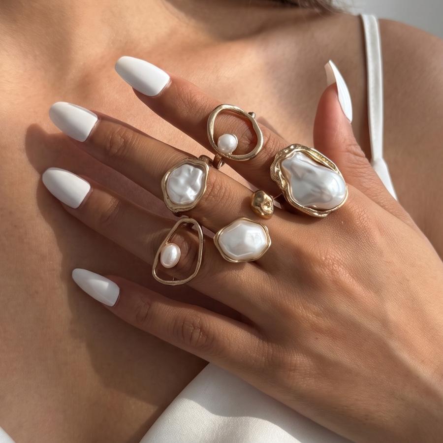 Irregular oval pearl open ring European and American design index finger ring fashion creative ring