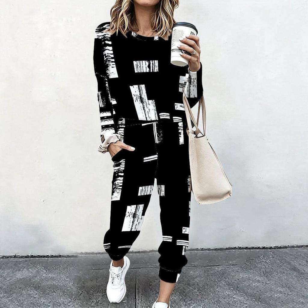 Female Round Neck Long Sleeve Top And Elastic Waist Straight Leg Trousers Two Piece Leisure Outfit