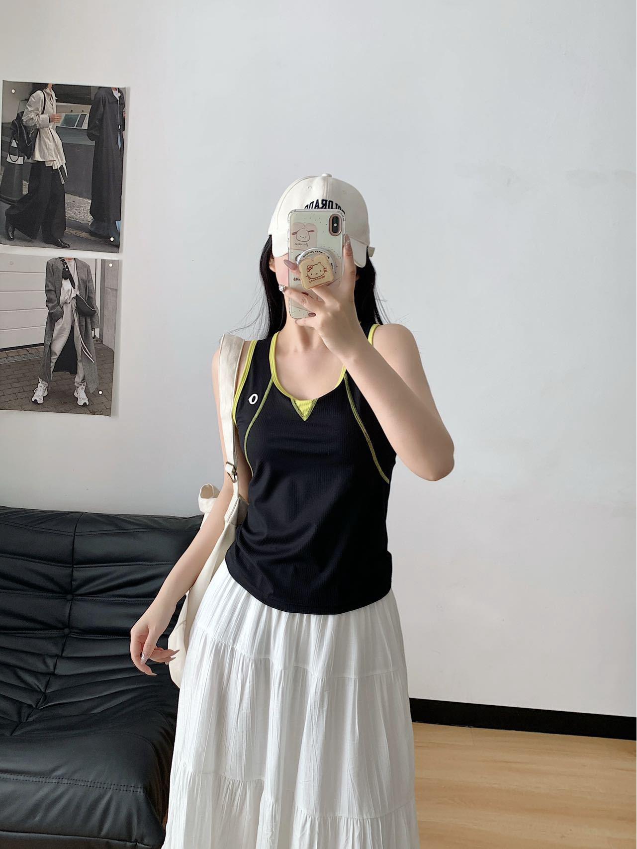 

Seamless R-Back Padded Sports Vest for Yoga & Pilates Size 2 чорний
