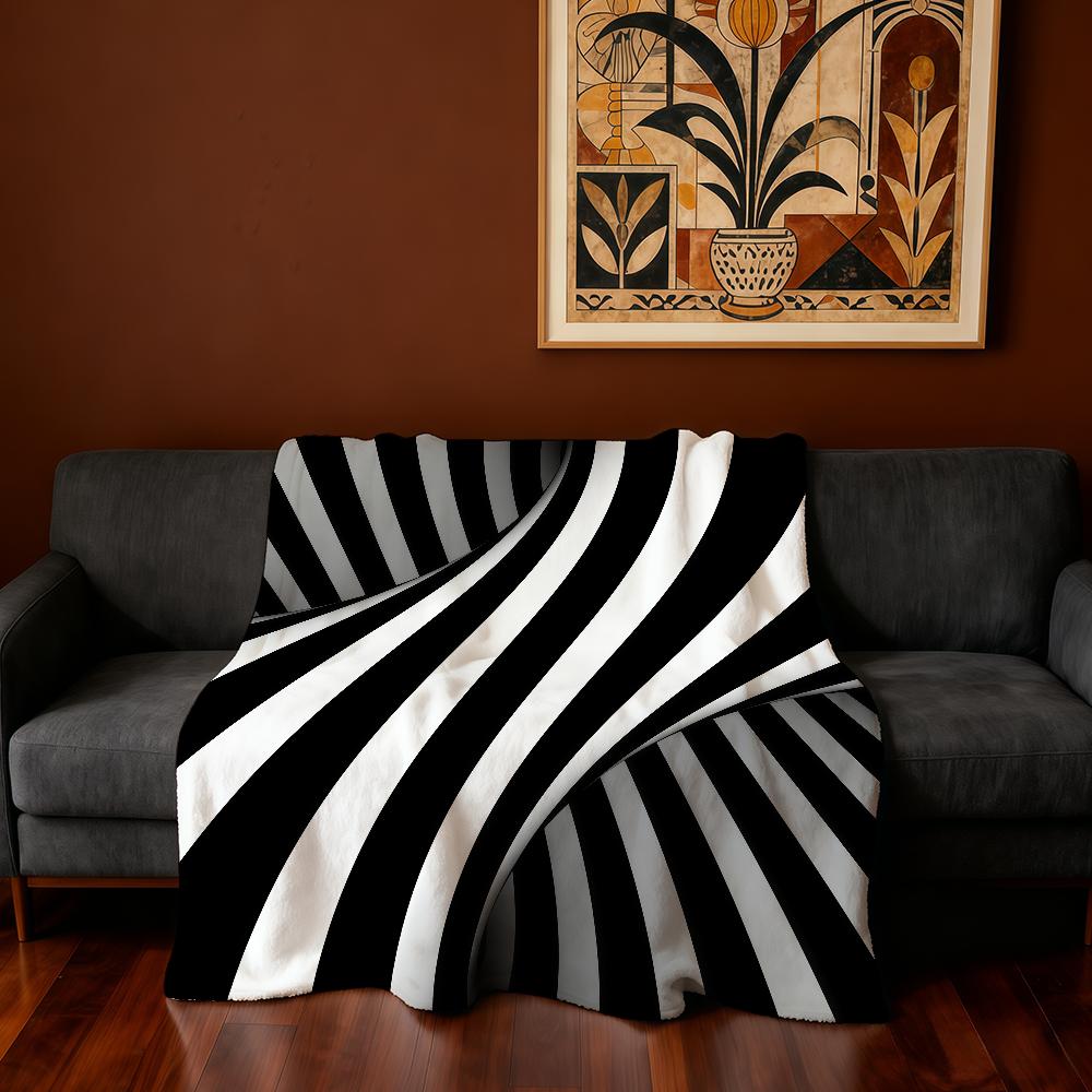Black and White Twisted Stripes Blanket Super Warm Comfortable Plush Throw Blanket Child Home Sofa Bedroom Gift