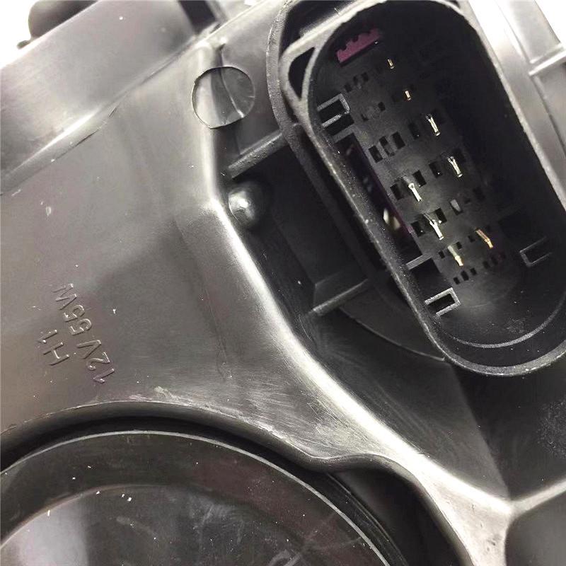 12-14 Ford Focus Hatchback Headlight Assembly Lamp