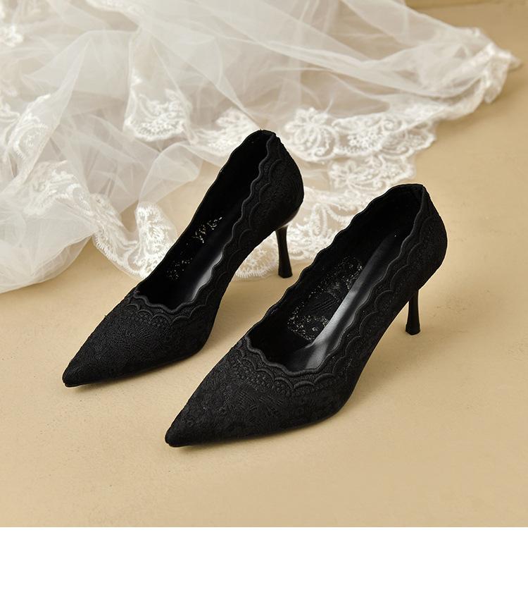

Spring new white lace high heels 2025 new fashion temperament pointed single shoes fairy gentle shoes girl 35 чёрный