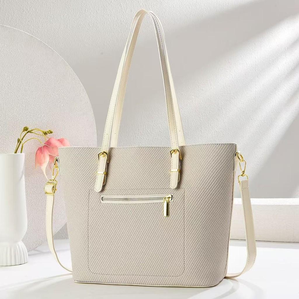 Elegant Womens Shoulder Bag With Multiple Pockets And Soft Construction For Work
