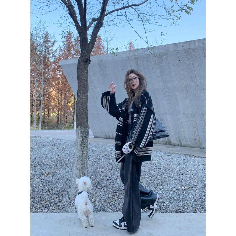 

Свободный свитер, визуально стройнящий, ленивый кардиган, вязаная верхняя одежда Black S Suggested 37.50 kg-45.00 kg