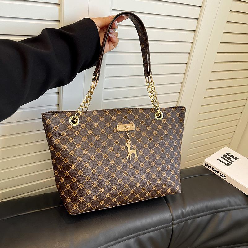 Dámská ramenní taška Tote s monogramem, velkokapacitní, podzim/zima 2025