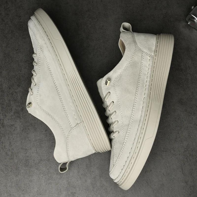 Fashion 2025 New Men Genuine Leather Outdoor Walking Shoes Casual Leather Flat Designer Oxford Shoes Youth Fashion Antiskid Board Shoes