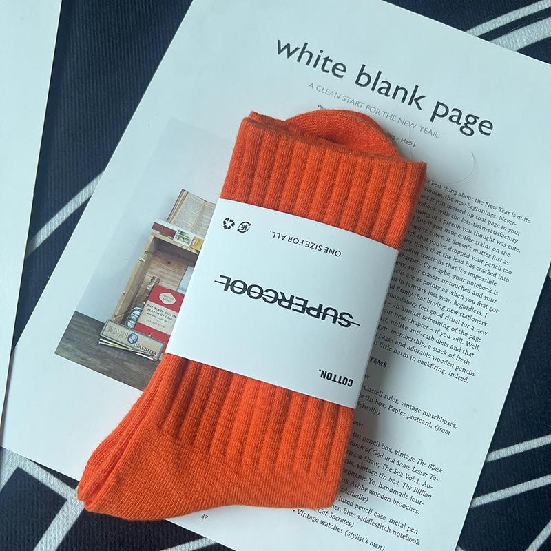 Unisex Mid & High-Calf Cotton Socks – Trendy Solid Colors for Sports & Streetwear, Perfect for Autumn/Winter