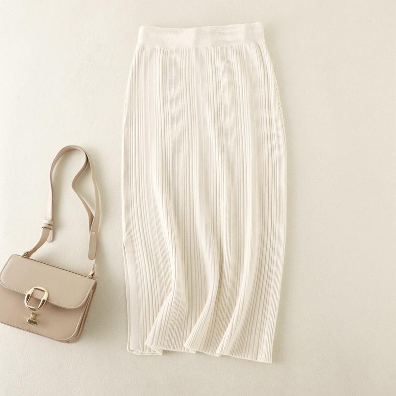 Qooth Knit Midi Skirt with Slit Stretchy Solid Color Pencil Skirt for Women QT2785